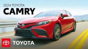 Fortuner से बेस्ट है Toyota की Camry कार, चार्मिंग लुक में मिलते हैं धांसू फीचर्स